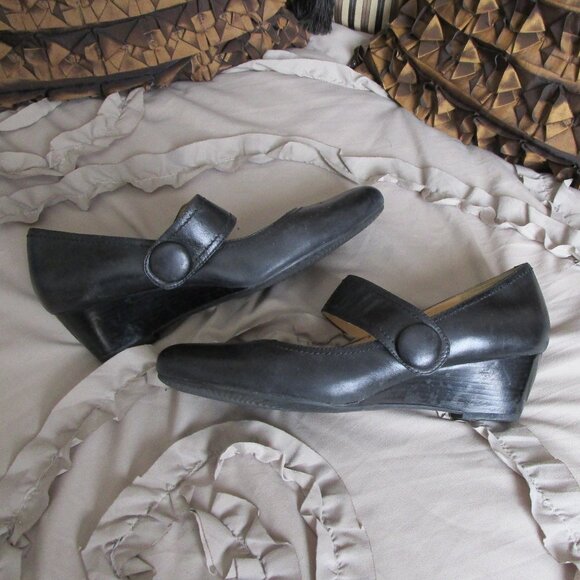 ECCO wedge heel Mary Janes - Picture 3 of 5